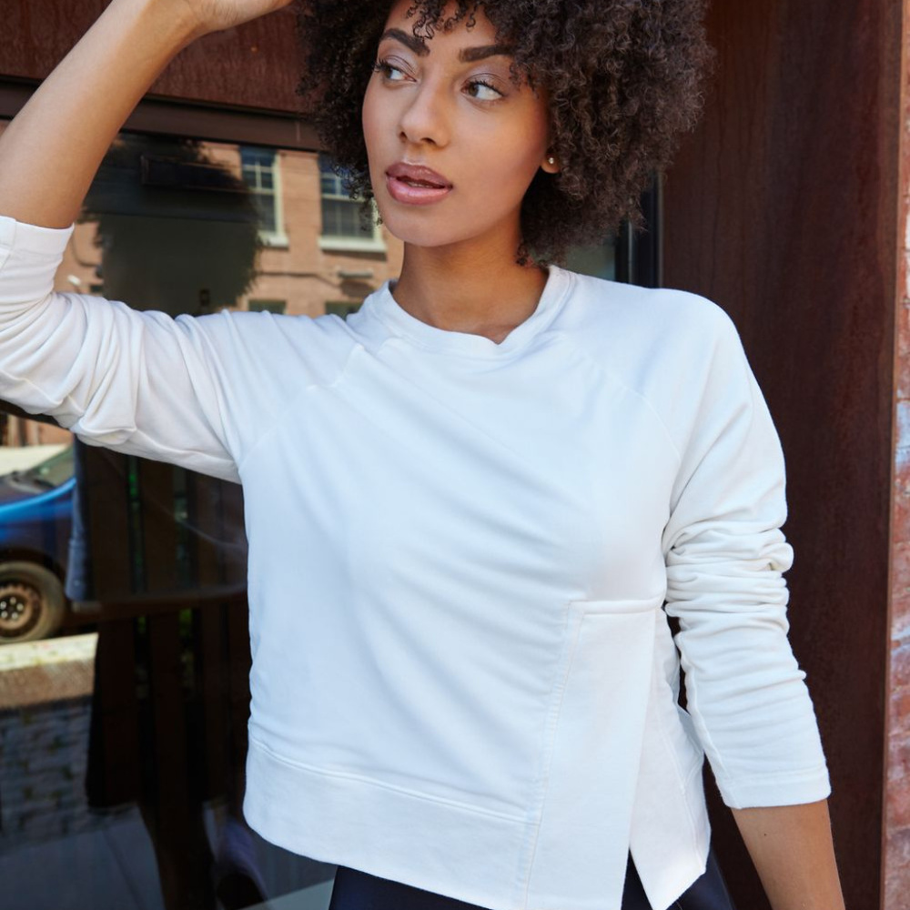 Fashion Sweatshirt - very flattering! Black